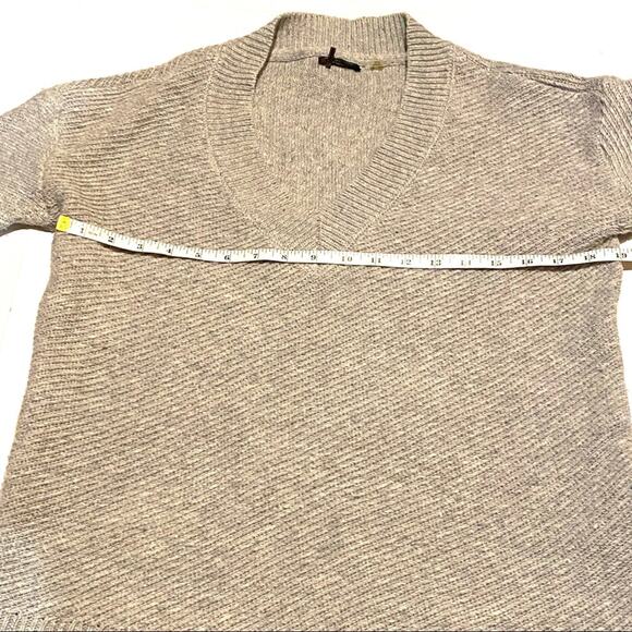 Dex Asymmetrical Hem V-Neck Gray Tunic Sweater Women's S Small - Picture 6 of 8